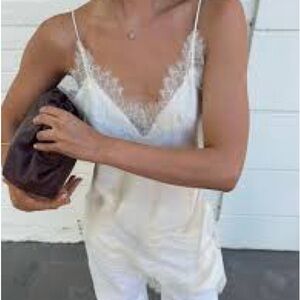 New wild love Cream Lace Trim asymmetrical Chemise tank top Sz XL women’s